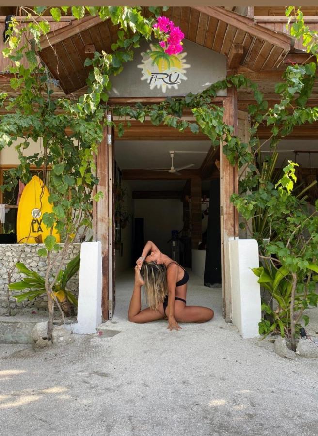 Hotel Iru Maldives Thulusdhoo Exterior foto