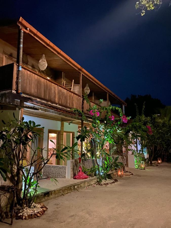 Hotel Iru Maldives Thulusdhoo Exterior foto