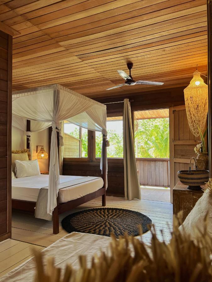 Hotel Iru Maldives Thulusdhoo Exterior foto