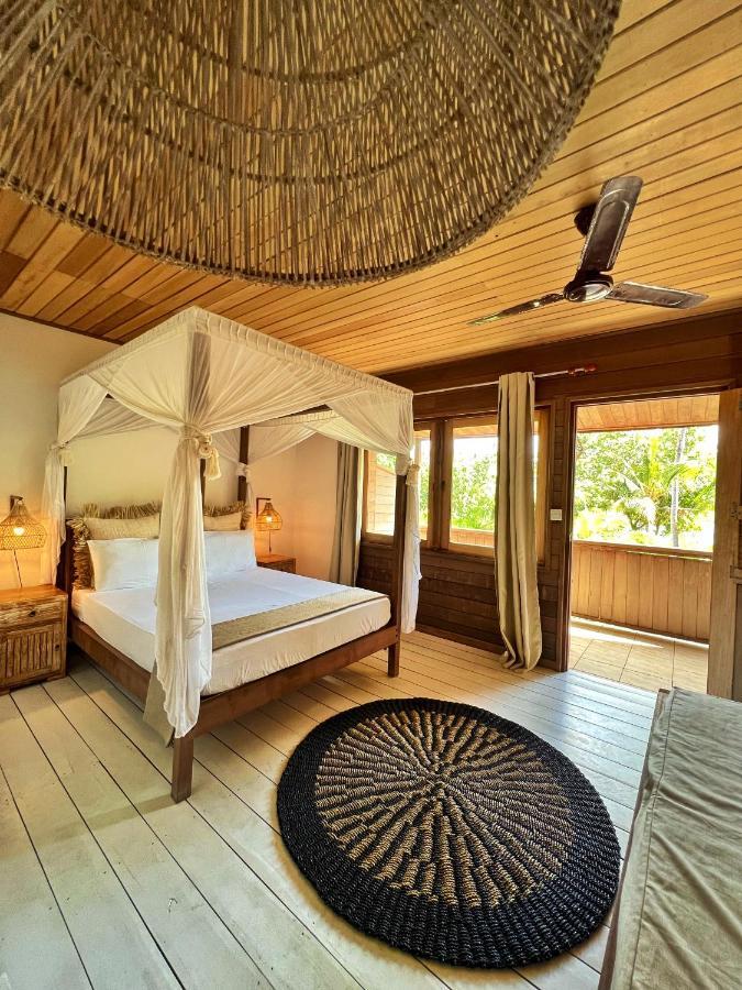 Hotel Iru Maldives Thulusdhoo Exterior foto