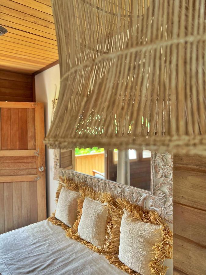 Hotel Iru Maldives Thulusdhoo Exterior foto